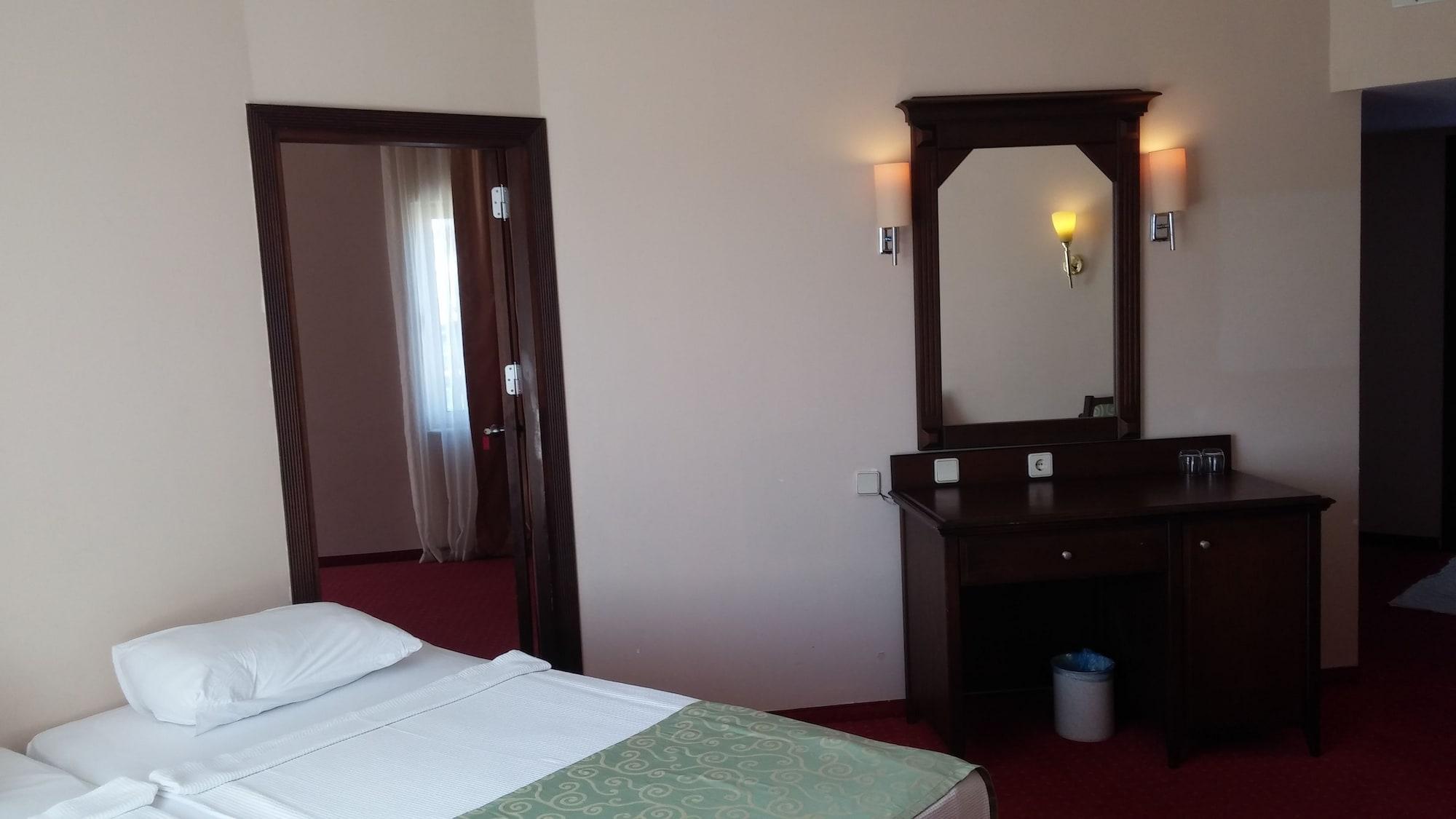 Side Palm D'Or Hotel ภายนอก รูปภาพ