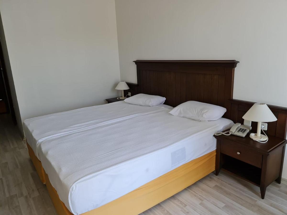 Side Palm D'Or Hotel ภายนอก รูปภาพ