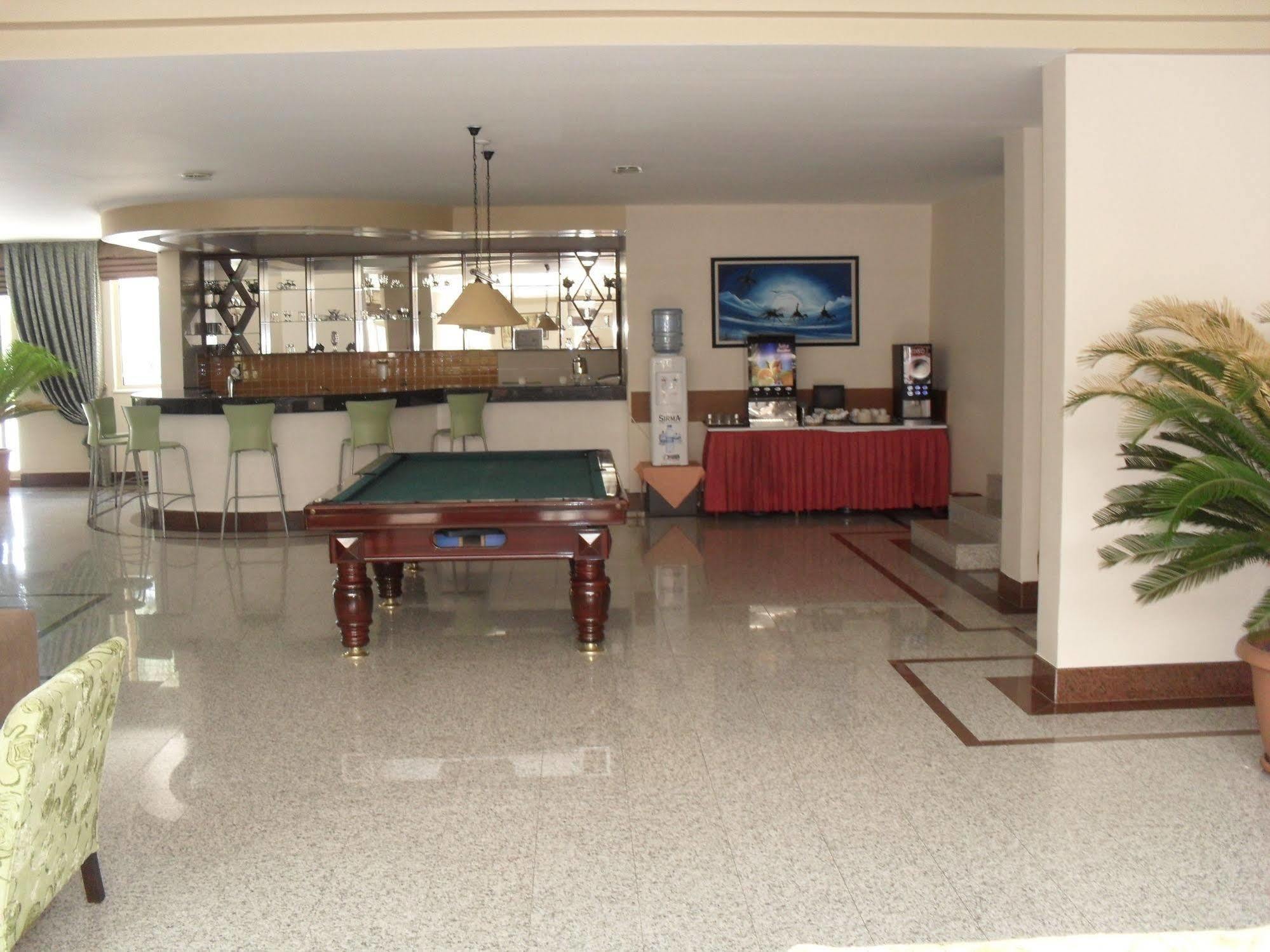 Side Palm D'Or Hotel ภายนอก รูปภาพ