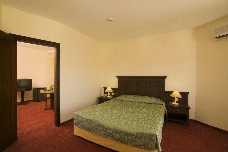 Side Palm D'Or Hotel ภายนอก รูปภาพ